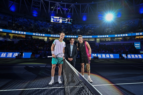 他的灵活跑 他的灵活跑